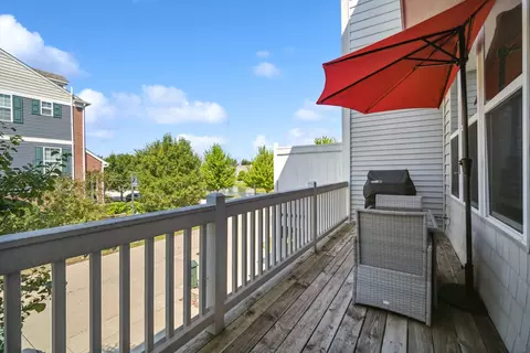 2114 Dauntless Dr, Glenview, IL 60026 photo 8