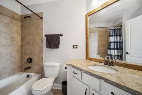 2114 Dauntless Dr, Glenview, IL 60026 photo 12