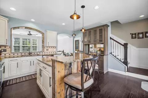 2114 Dauntless Dr, Glenview, IL 60026 photo 5