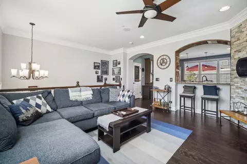 2114 Dauntless Dr, Glenview, IL 60026 photo 3