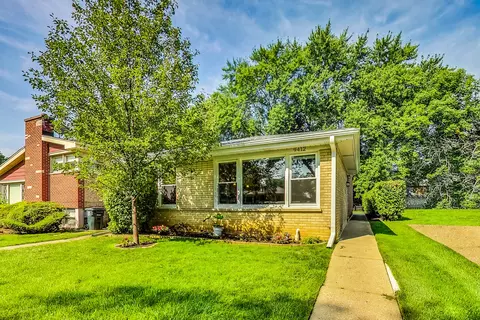 9412 Kostner Ave, Skokie, IL 60076