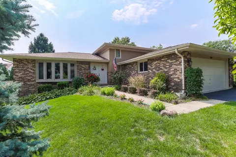 854 E Lawrence Ave, West Chicago, IL 60185