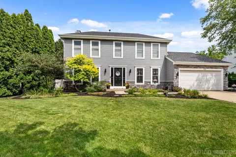 631 Ozier Dr, Batavia, IL 60510