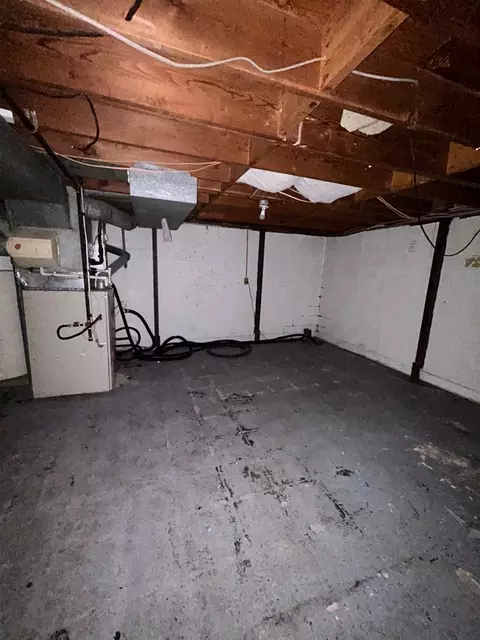 Undisclosed, Canton, IL 61520 photo 11