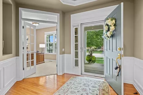 2507 Edgewater Dr, Elgin, IL 60124 photo 4