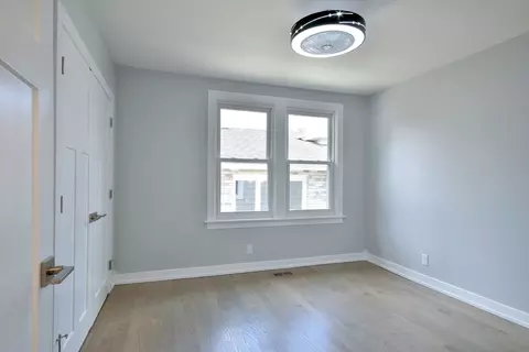 1052 E Prairie Ave, Des Plaines, IL 60016 photo 16