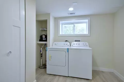 1052 E Prairie Ave, Des Plaines, IL 60016 photo 26