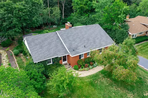 312 Sharon Dr, Barrington, IL 60010