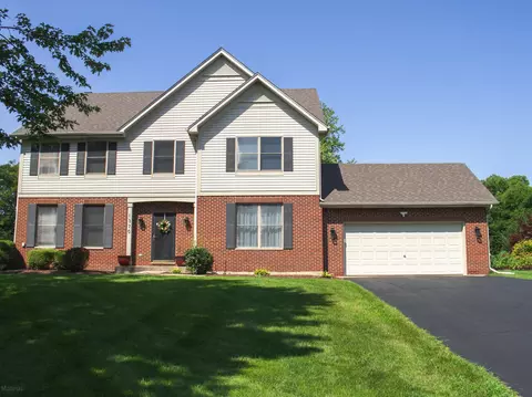 1370 Hunters Rdg W, Hoffman Estates, IL 60192