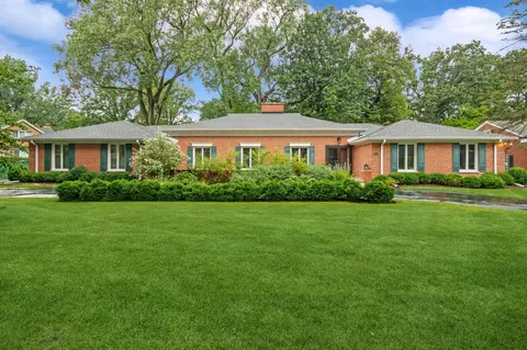 6544 N Longmeadow Ave, Lincolnwood, IL 60712