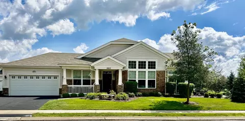 2603 Avondale Cir, Naperville, IL 60564