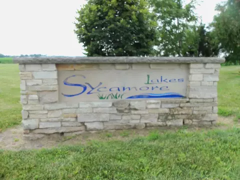 1840 Sycamore St, Peru, IL 61354