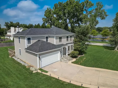 1060 N Park Ave, Palatine, IL 60067