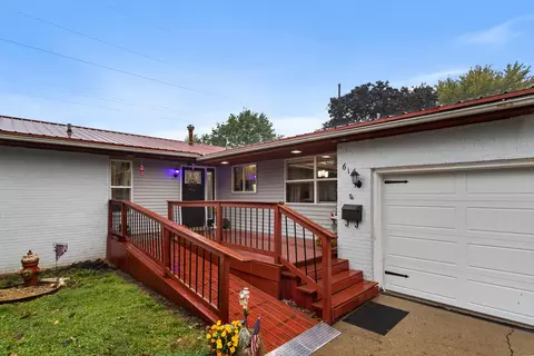 614 W 3rd St, Homer, IL 61849