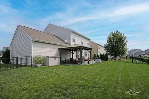 3671 Shaughnessy Dr, Elgin, IL 60124 photo 28