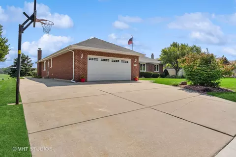 19711 Scarth Ln, Mokena, IL 60448 photo 2