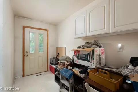 48 S Seebert St, Cary, IL 60013 photo 10