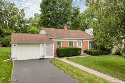 48 S Seebert St, Cary, IL 60013