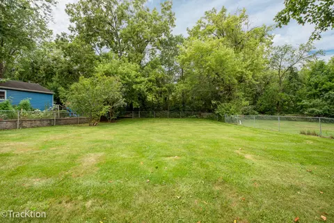 48 S Seebert St, Cary, IL 60013 photo 11
