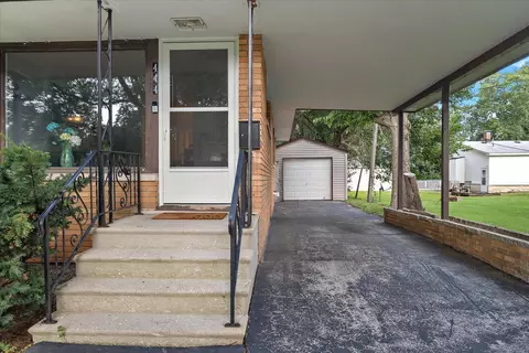 444 S Adelaide St, Normal, IL 61761 photo 2