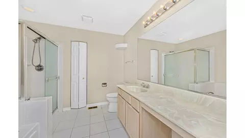 136 Bay Dr, Itasca, IL 60143 photo 10