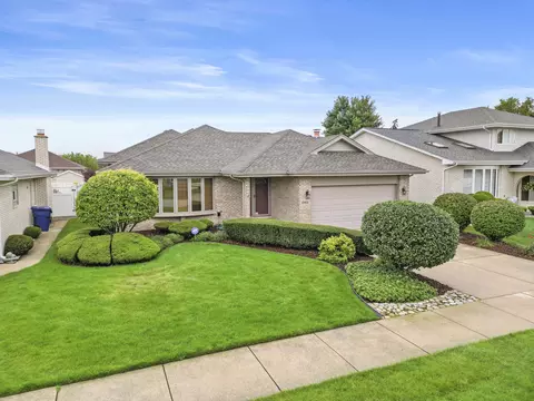 10801 Linder Ave, Oak Lawn, IL 60453