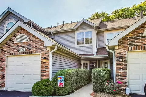 1372 Ridgefield Cir, Carol Stream, IL 60188