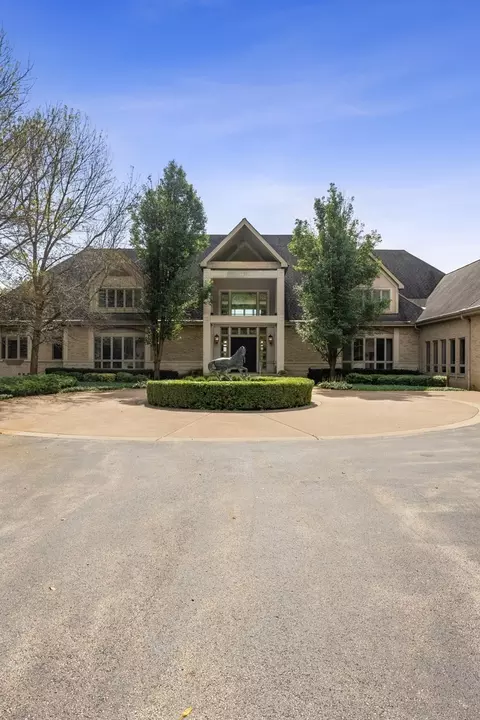19802 Dunham Rd, Woodstock, IL 60098