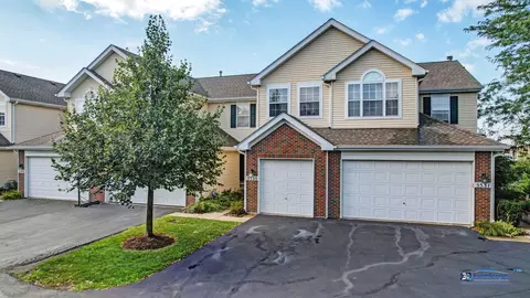 5535 Azalea Ct, Rolling Meadows, IL 60008