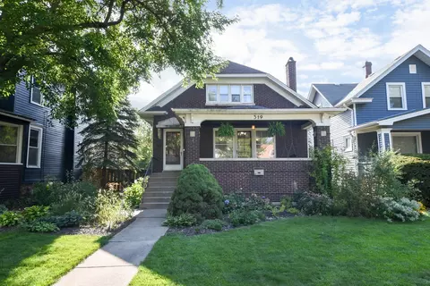 519 N Taylor Ave, Oak Park, IL 60302