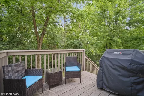 2156 Yale Cir, Hoffman Estates, IL 60192 photo 17