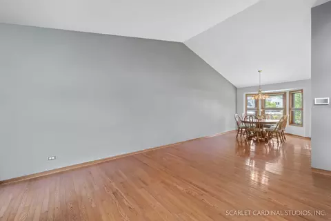 430 Ginger Ln, Elgin, IL 60120 photo 4