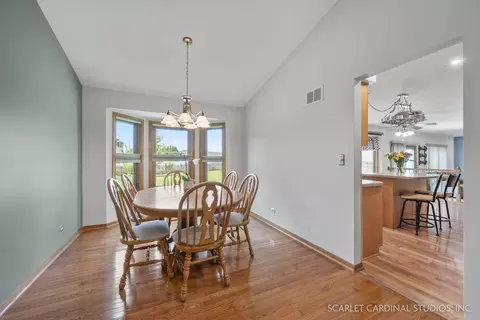 430 Ginger Ln, Elgin, IL 60120 photo 7