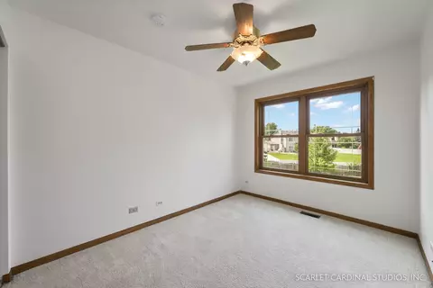430 Ginger Ln, Elgin, IL 60120 photo 17