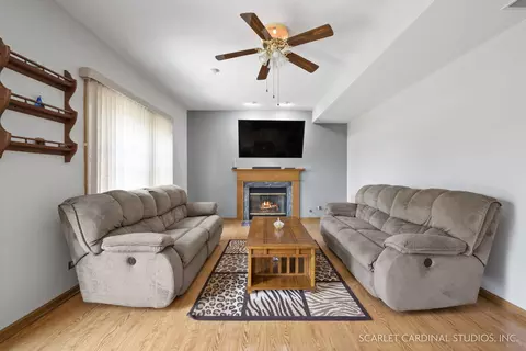 430 Ginger Ln, Elgin, IL 60120 photo 12