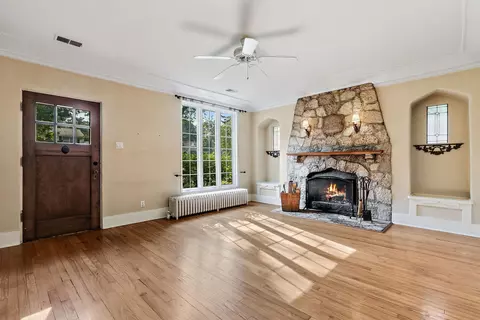 1124 Webster Ave, Wheaton, IL 60187 photo 3