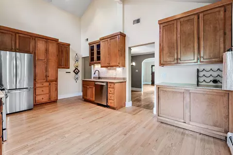 1124 Webster Ave, Wheaton, IL 60187 photo 9
