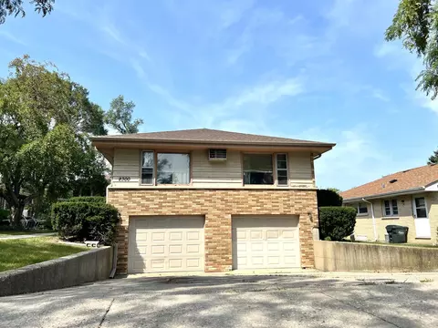 2300 10th St, Waukegan, IL 60085
