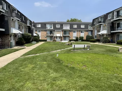 10310 Ridgeland Ave #108, Chicago Ridge, IL 60415