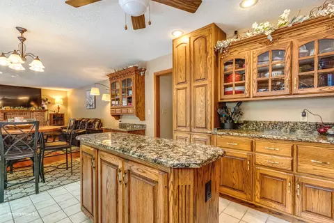 421 Johnson Ave, Morris, IL 60450 photo 11