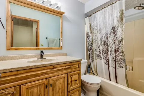 421 Johnson Ave, Morris, IL 60450 photo 23