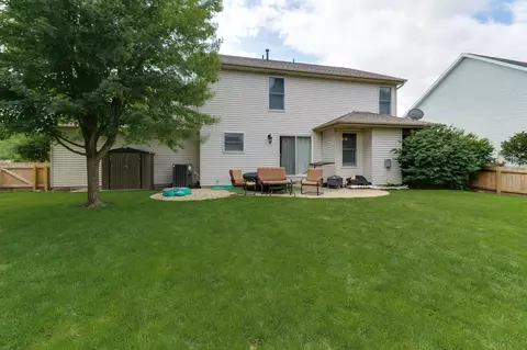 3210 Stonebridge Dr, Bloomington, IL 61704 photo 40