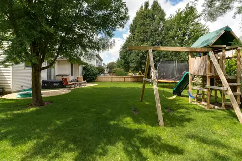 3210 Stonebridge Dr, Bloomington, IL 61704 photo 38
