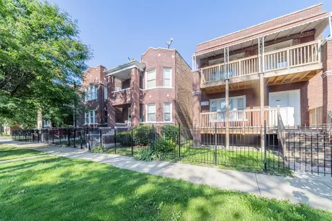6413 S Artesian Ave, Chicago, IL 60629 photo 2