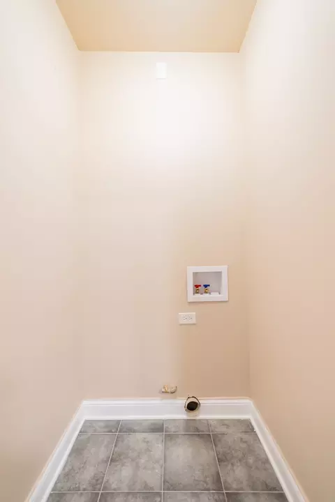 6413 S Artesian Ave, Chicago, IL 60629 photo 7