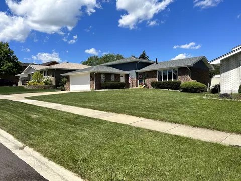 14925 Dogwood Dr, Orland Park, IL 60462