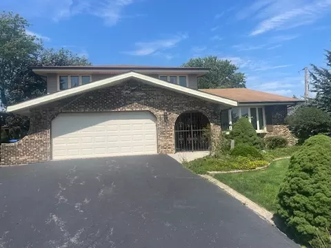 8015 Baldwin Trl, Hickory Hills, IL 60457