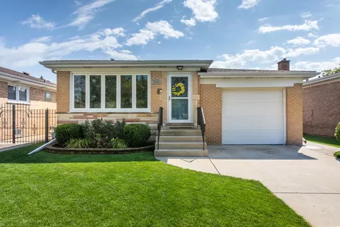 8531 N Ozanam Ave, Niles, IL 60714
