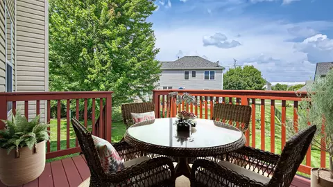 5330 Mardjetko Dr, Hoffman Estates, IL 60192 photo 18