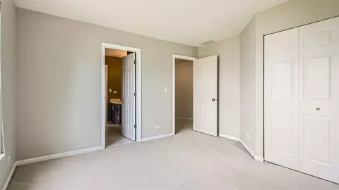 5330 Mardjetko Dr, Hoffman Estates, IL 60192 photo 26